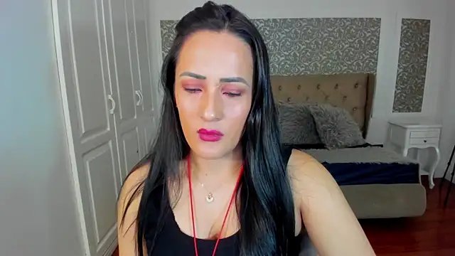 KimWessel  online show from October 4, 2025, 7:59 pm