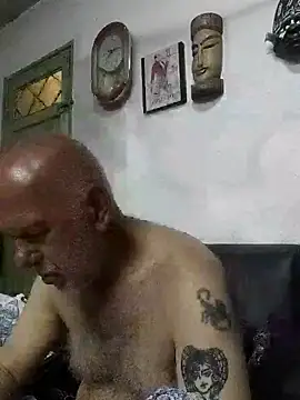 Snapshot of FabiQuilmes chatting on December 20, 2025, 5:38 pm FabiQuilmes online show from December 20, 2025, 5:38 pm