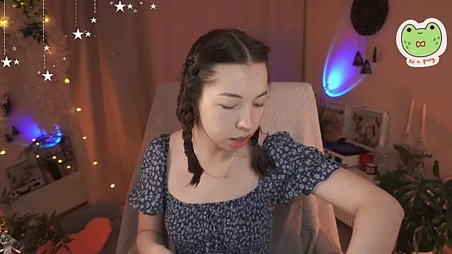 Snapshot of Sarah_Son chatting on September 18, 2025, 5:32 am Sarah Son online show from September 18, 2025, 5:32 am