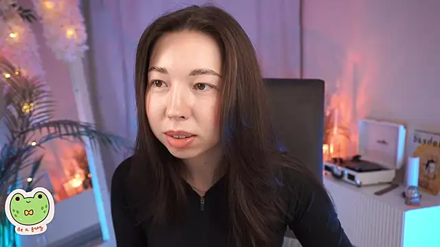 Snapshot of Sarah_Son chatting on February 28, 2025, 5:59 am Sarah Son online show from February 28, 2025, 5:59 am