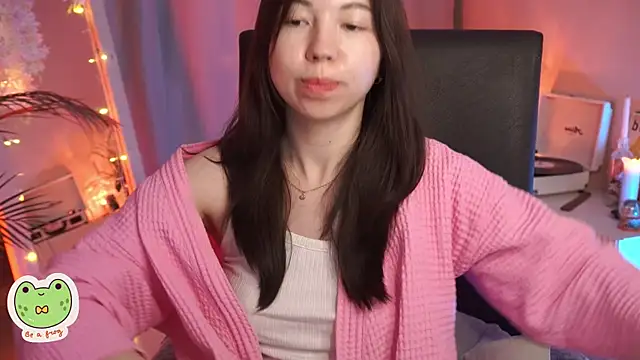 Snapshot of Sarah_Son chatting on March 3, 2025, 11:55 am Sarah Son online show from March 3, 2025, 11:55 am