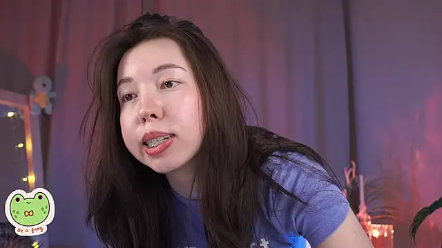 Snapshot of Sarah_Son chatting on February 11, 2025, 8:48 am Sarah Son online show from February 11, 2025, 8:48 am