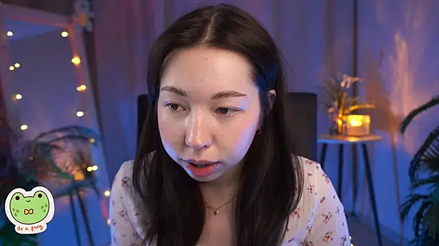 Snapshot of Sarah_Son chatting on February 9, 2025, 5:29 am Sarah Son online show from February 9, 2025, 5:29 am