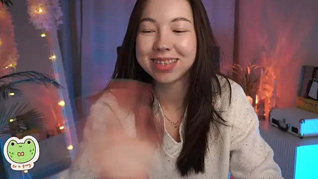 Snapshot of Sarah_Son chatting on February 26, 2025, 11:43 am Sarah Son online show from February 26, 2025, 11:43 am
