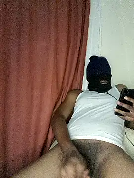 Gifttheskimaskboy online show from December 2, 2024, 2:26 am