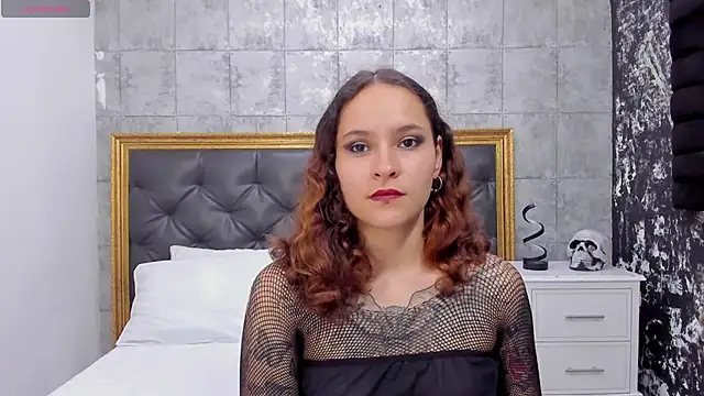 AnnyThompson  online show from March 16, 2025, 8:10 pm