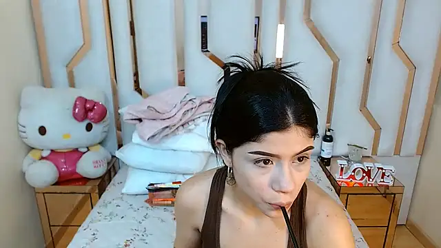 TifanyChill online show from February 11, 2026, 7:36 pm