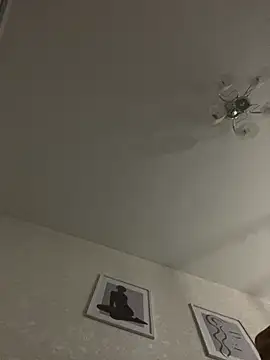 Snapshot of Kristis43 chatting on February 3, 2026, 7:52 pm Kristis43 online show from February 3, 2026, 7:52 pm