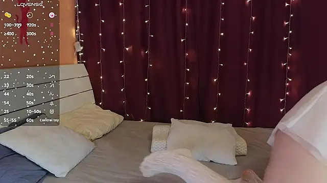 Snapshot of AnastasiiaFox chatting on November 3, 2025, 8:40 am AnastasiiaFox online show from November 3, 2025, 8:40 am