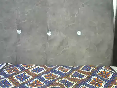 Juicytitty3 online show from April 15, 2026, 9:26 pm