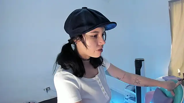 Snapshot of WandaDoll chatting on February 25, 2025, 5:30 pm WandaDoll online show from February 25, 2025, 5:30 pm