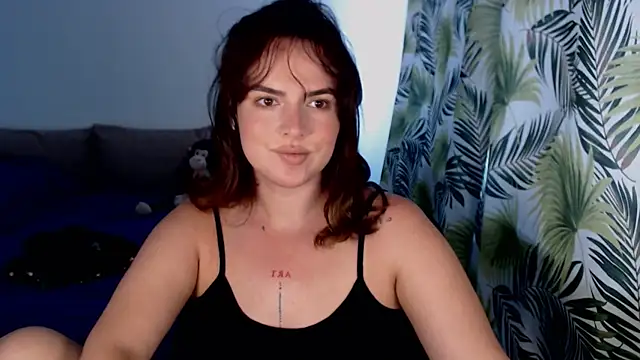 ChloeJewel1 online show from June 27, 2026, 9:59 am