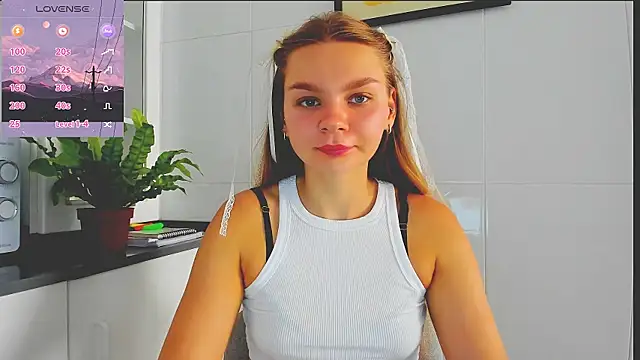 Molly sweetie online show from July 16, 2026, 6:43 am