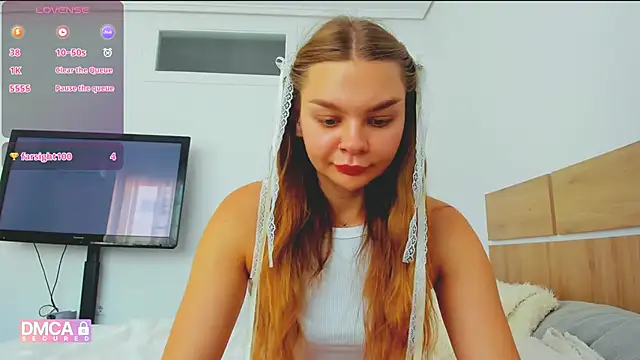 Molly sweetie online show from May 27, 2026, 6:32 am