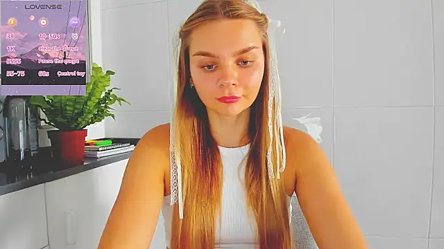 Molly sweetie online show from July 6, 2026, 6:32 pm