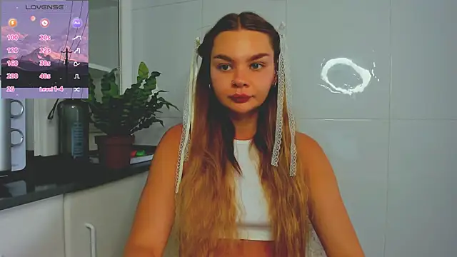 Molly sweetie online show from June 14, 2026, 7:09 am
