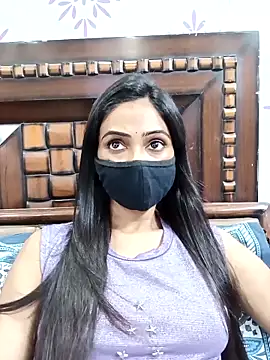 Snapshot of Yours-Bebo chatting on September 23, 2025, 7:48 am Yours-Bebo online show from September 23, 2025, 7:48 am