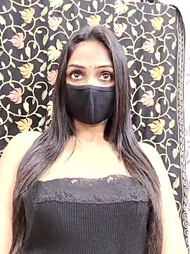 Snapshot of Yours-Bebo chatting on February 11, 2025, 11:12 pm Yours-Bebo online show from February 11, 2025, 11:12 pm