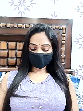 Snapshot of Yours-Bebo chatting on September 18, 2025, 7:06 pm Yours-Bebo online show from September 18, 2025, 7:06 pm