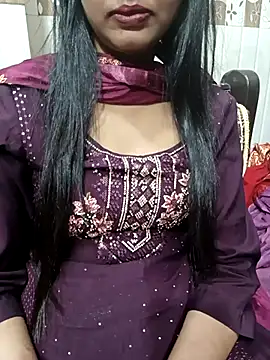 Snapshot of Yours-Bebo chatting on February 26, 2025, 11:11 am Yours-Bebo online show from February 26, 2025, 11:11 am