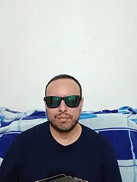 ElSunEagle online show from June 24, 2026, 2:21 am