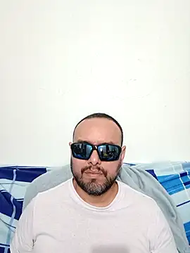 ElSunEagle online show from June 5, 2026, 3:33 am