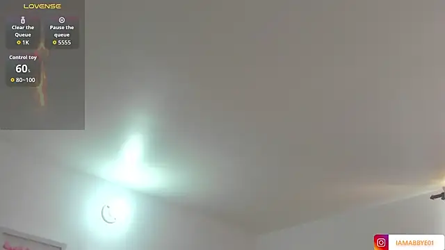 Snapshot of Abbye_blue01 chatting on February 3, 2026, 8:03 pm Abbye blue01 online show from February 3, 2026, 8:03 pm