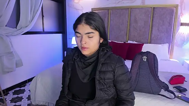 GiselOrtiz online show from April 7, 2026, 7:21 am