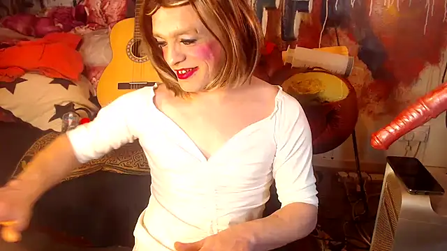 amandabarefoot online show from November 15, 2025, 6:06 am