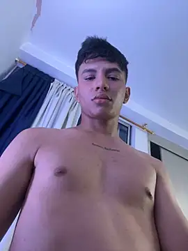 Leonarrrd 01 online show from March 23, 2025, 4:49 am