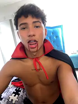 Leonarrrd 01 online show from October 31, 2025, 4:36 pm