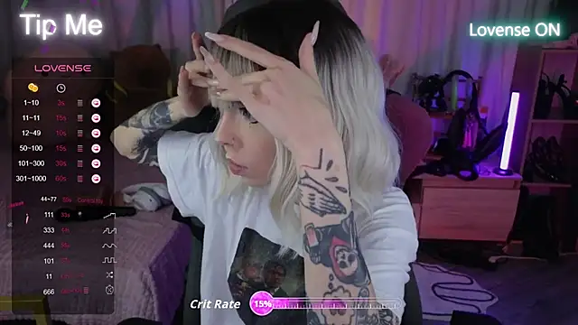 Kerry Kirk online show from September 28, 2025, 8:05 pm