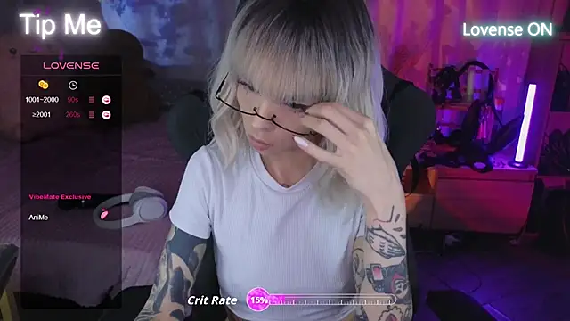 Kerry Kirk online show from October 7, 2025, 11:06 pm