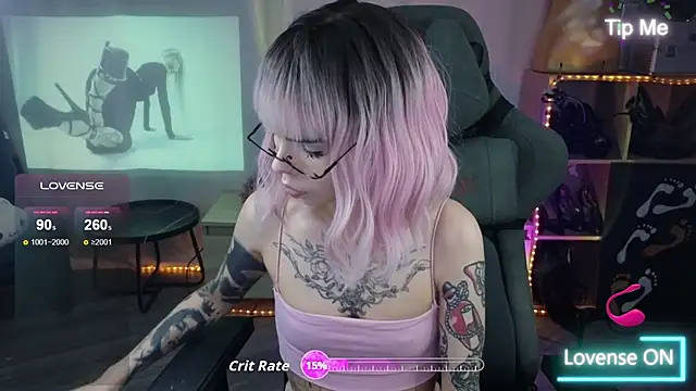 Kerry Kirk online show from November 21, 2025, 9:03 pm