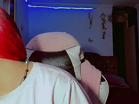 madisonx17 online show from October 31, 2025, 12:29 am