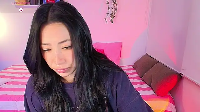 Snapshot of lilyy_evanss chatting on February 27, 2026, 11:59 pm lilyy evanss online show from February 27, 2026, 11:59 pm