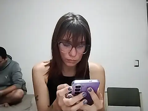 Luna-e-Franco1 online show from March 17, 2026, 1:30 am