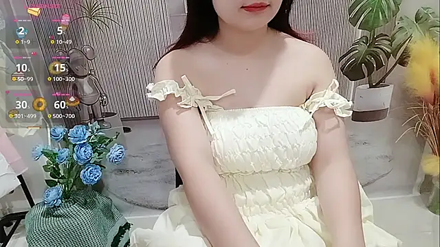 Milajinxi online show from October 28, 2025, 1:06 am