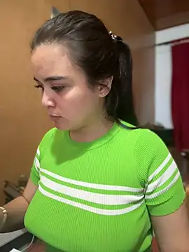 CamilaSofiia online show from July 17, 2026, 1:47 am