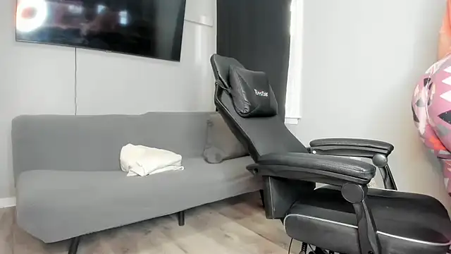 Persiasparadise online show from October 24, 2025, 7:02 pm