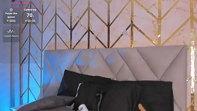 Snapshot of Arianabromw chatting on March 4, 2025, 7:01 pm Arianabromw online show from March 4, 2025, 7:01 pm