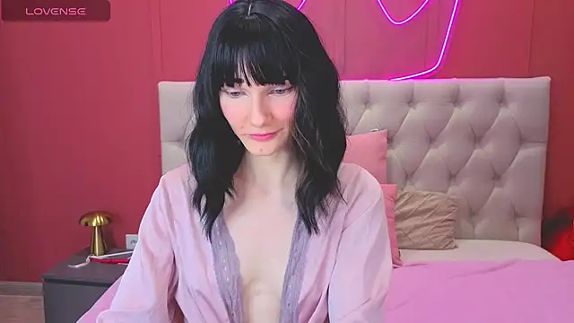 Lili flowerr online show from February 23, 2026, 8:48 am