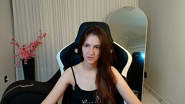 upssnowy online show from October 17, 2025, 9:27 pm