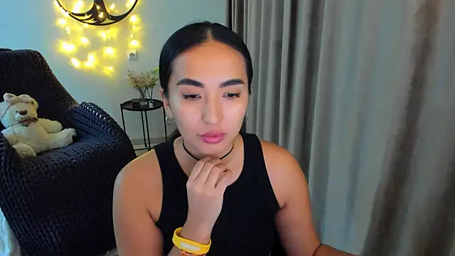 worldofkim online show from February 1, 2026, 8:07 pm