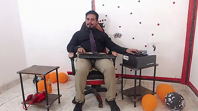 KalethBigDick online show from November 10, 2025, 2:49 am