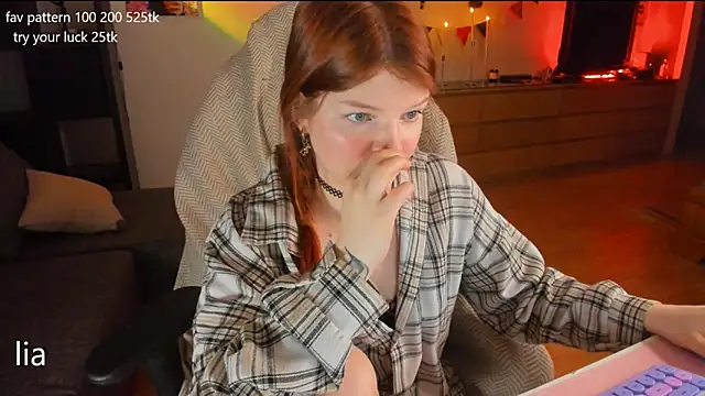 lil lia online show from March 1, 2025, 1:22 am