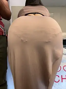 Snapshot of Miss__Malaika chatting on March 17, 2025, 7:02 am Miss Malaika online show from March 17, 2025, 7:02 am