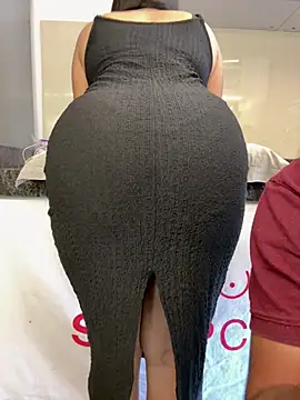 Snapshot of Miss__Malaika chatting on March 23, 2025, 6:05 am Miss Malaika online show from March 23, 2025, 6:05 am