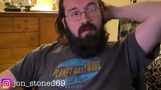 Snapshot of Seraph_De_La_Luna chatting on March 1, 2026, 9:15 pm Seraph De La Luna online show from March 1, 2026, 9:15 pm