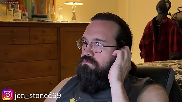 Snapshot of Seraph_De_La_Luna chatting on February 3, 2026, 6:40 am Seraph De La Luna online show from February 3, 2026, 6:40 am